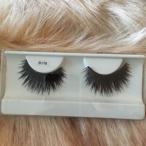 Eldora False Lashes in Style B178